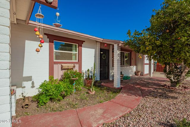 7320 W CINNABAR Avenue, Peoria, AZ 85345