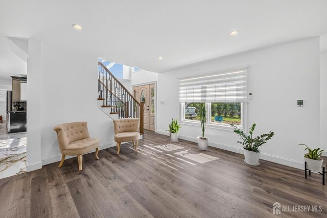 586 Englishtown Road, Monroe, NJ 08831