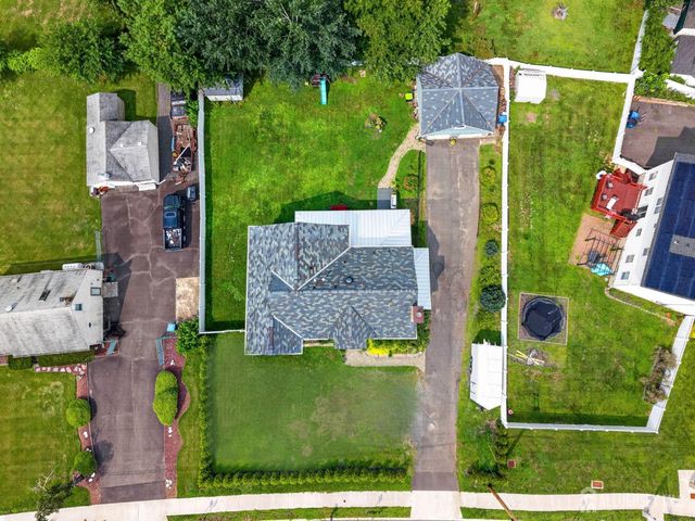 586 Englishtown Road, Monroe, NJ 08831