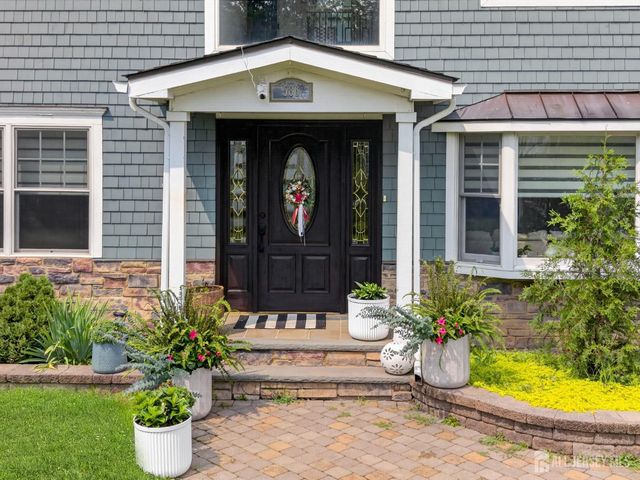 586 Englishtown Road, Monroe, NJ 08831