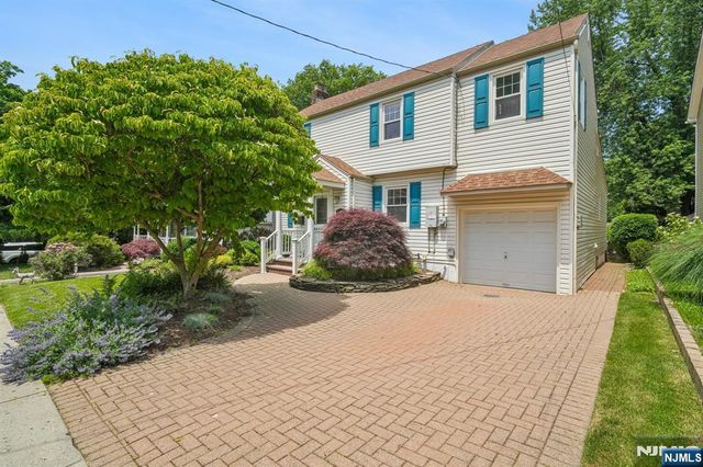 288 Wales Avenue, River Edge, NJ 07661