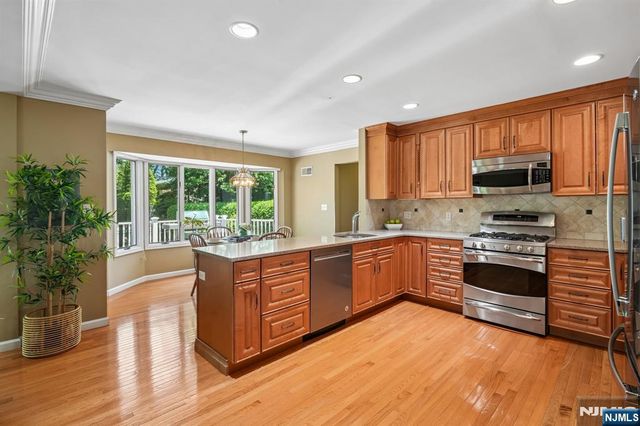 288 Wales Avenue, River Edge, NJ 07661
