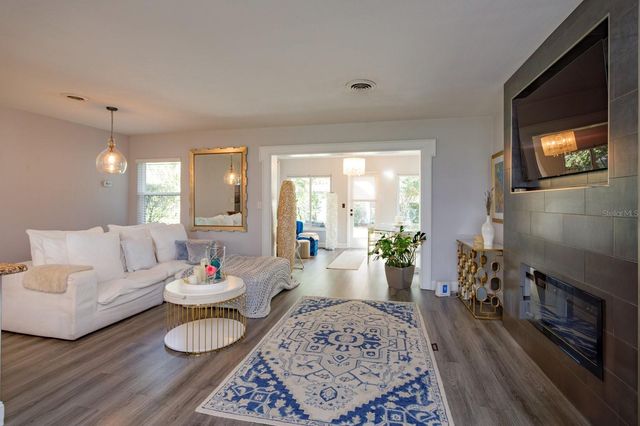 1105 STRATHMORE DRIVE, Orlando, FL 32806