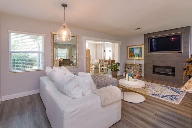 1105 STRATHMORE DRIVE, Orlando, FL 32806