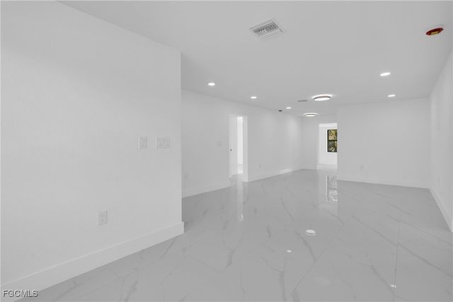 356 New York DR, Fort Myers, FL 33905