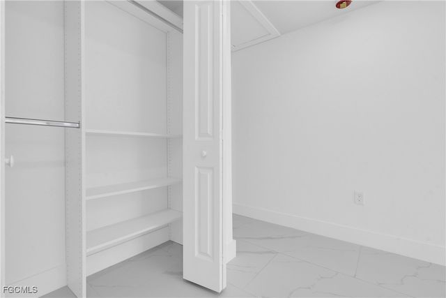 356 New York DR, Fort Myers, FL 33905