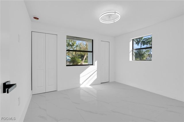 356 New York DR, Fort Myers, FL 33905