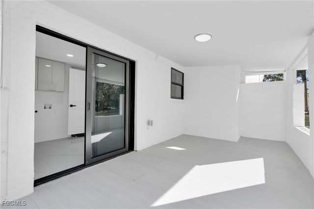 356 New York DR, Fort Myers, FL 33905