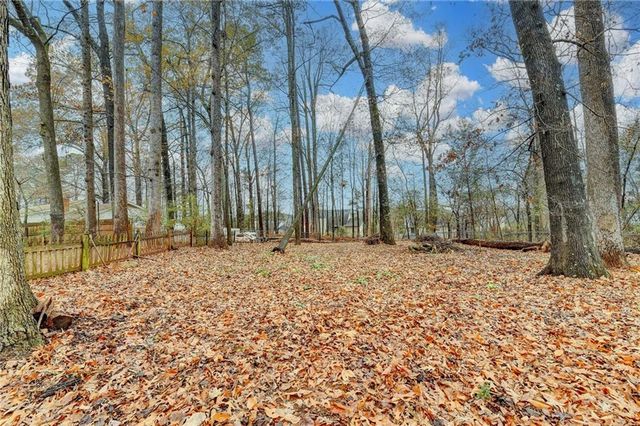 493 Tracy Court, Lawrenceville, GA 30046