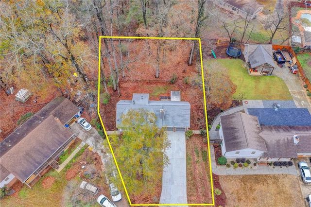 493 Tracy Court, Lawrenceville, GA 30046