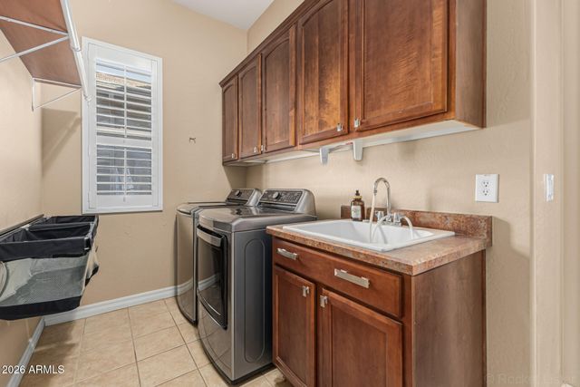 1397 E GLACIER Place, Chandler, AZ 85249