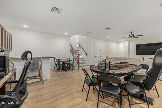 1397 E GLACIER Place, Chandler, AZ 85249