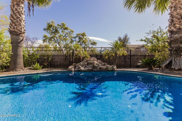 1397 E GLACIER Place, Chandler, AZ 85249