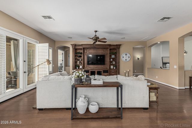 1397 E GLACIER Place, Chandler, AZ 85249