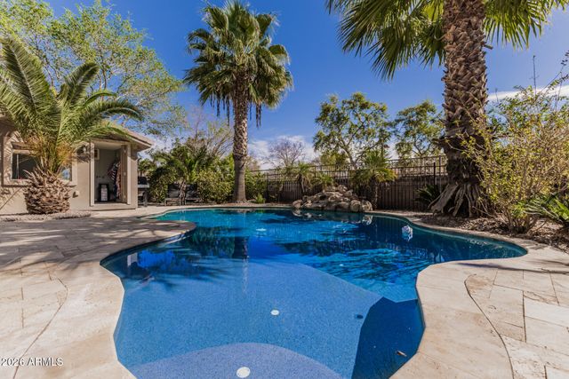 1397 E GLACIER Place, Chandler, AZ 85249