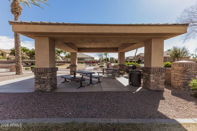1397 E GLACIER Place, Chandler, AZ 85249