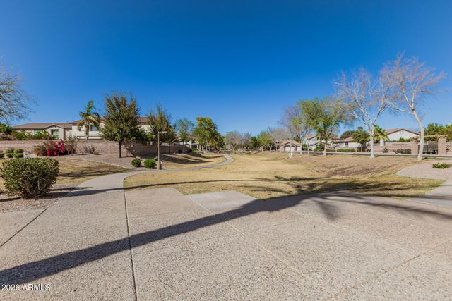 1397 E GLACIER Place, Chandler, AZ 85249