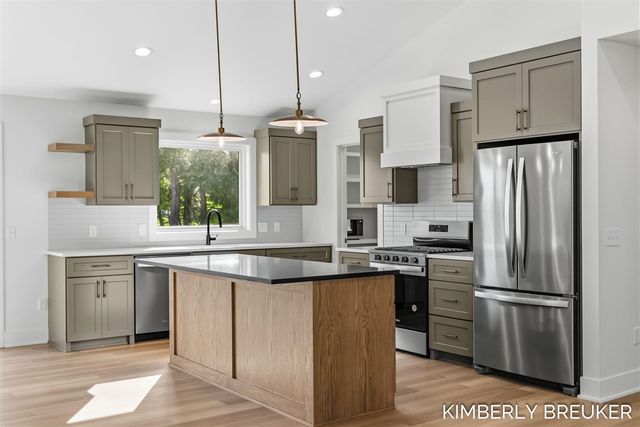 11802 Everett Avenue, Allendale, MI 49401
