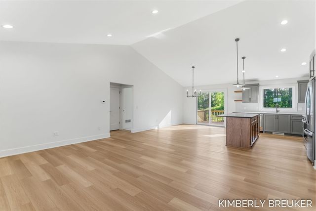 11802 Everett Avenue, Allendale, MI 49401