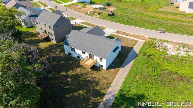 11802 Everett Avenue, Allendale, MI 49401