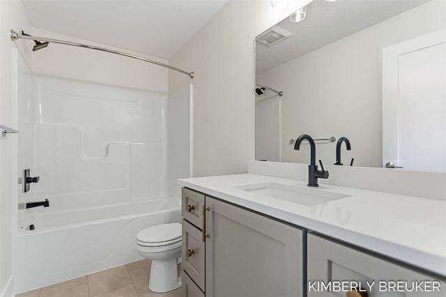 11802 Everett Avenue, Allendale, MI 49401