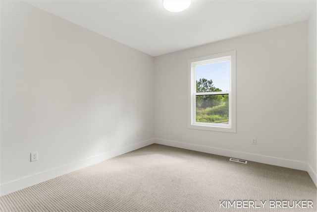 11802 Everett Avenue, Allendale, MI 49401