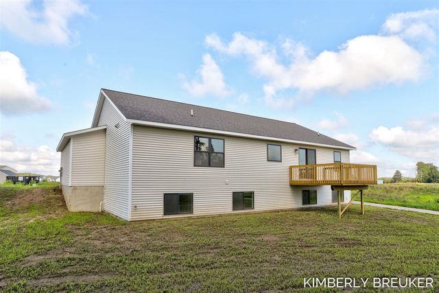 11802 Everett Avenue, Allendale, MI 49401