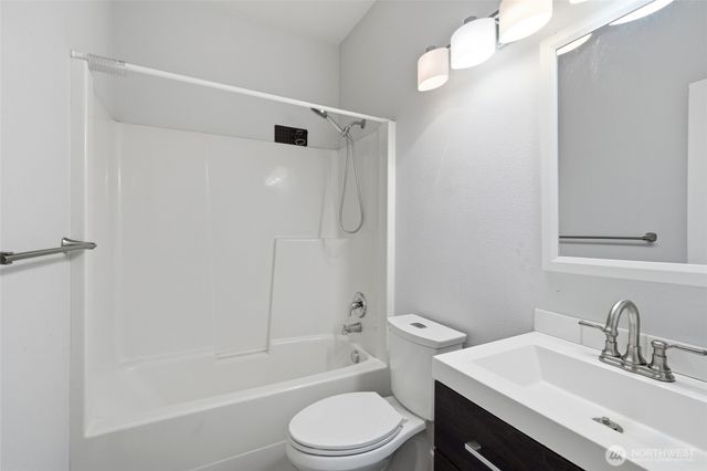 8600 NE 90th Place, Vancouver, WA 98662