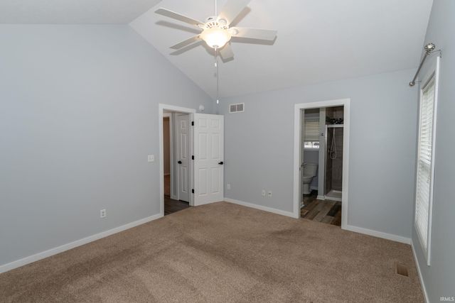 501 Shepherds Cove Drive, Osceola, IN 46561