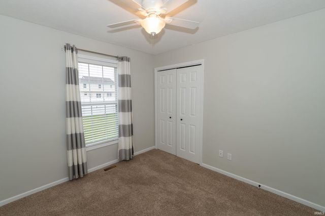 501 Shepherds Cove Drive, Osceola, IN 46561