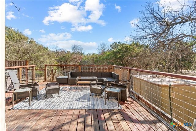 9 Ridgewood Circle, Wimberley, TX 78676