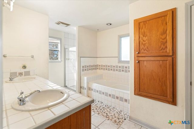 9 Ridgewood Circle, Wimberley, TX 78676