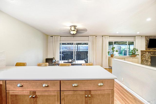 2236 Mission Blvd, Santa Rosa, CA 95409