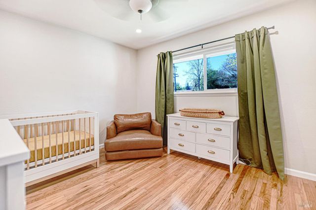 2236 Mission Blvd, Santa Rosa, CA 95409