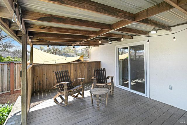 2236 Mission Blvd, Santa Rosa, CA 95409