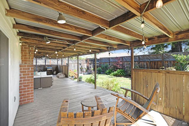 2236 Mission Blvd, Santa Rosa, CA 95409