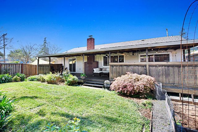 2236 Mission Blvd, Santa Rosa, CA 95409