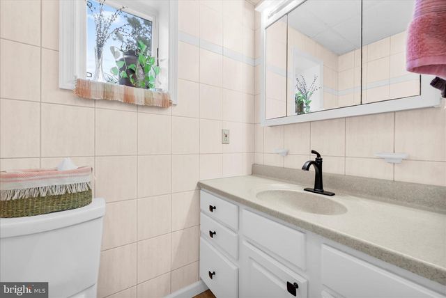 612 WYNONAH DR, Auburn, PA 17922