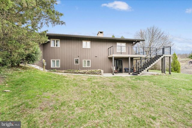 612 WYNONAH DR, Auburn, PA 17922