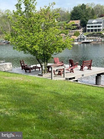 612 WYNONAH DR, Auburn, PA 17922