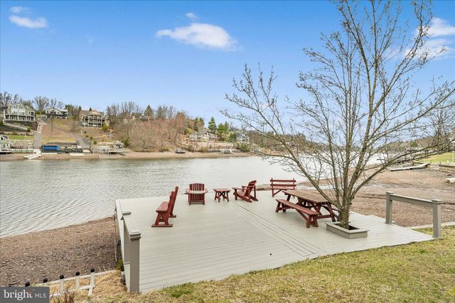 612 WYNONAH DR, Auburn, PA 17922