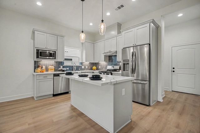 3810 Jackson, Santa Fe, TX 77517