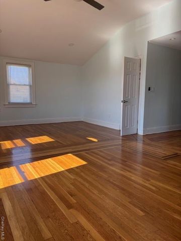 367 E Chester Street Upper, Long Beach, NY 11561