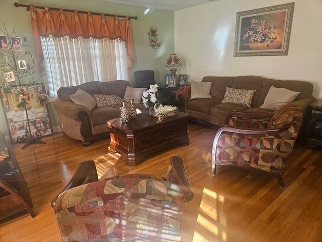 20 Massasoit St, Boston, MA 02136