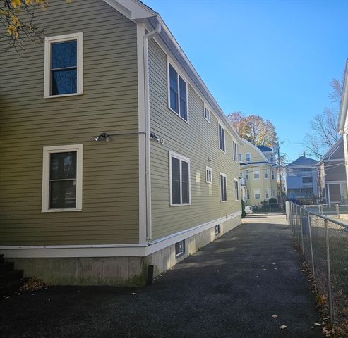 20 Massasoit St, Boston, MA 02136