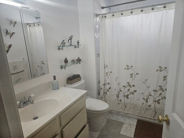 20 Massasoit St, Boston, MA 02136