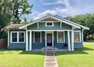 905 6th Street, Orange, TX 77630