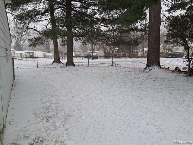 15854 Leona Drive, Redford, MI 48239