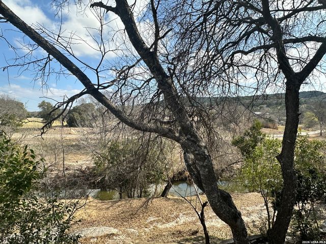 510 Lake Drive, Kerrville, TX 78028
