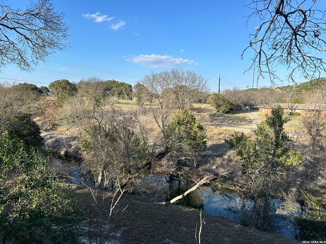 510 Lake Drive, Kerrville, TX 78028